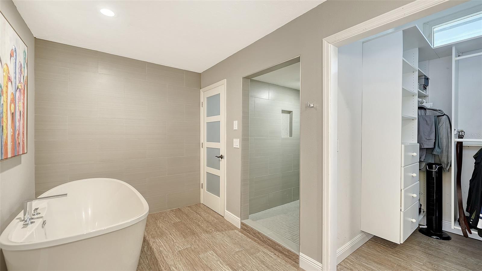 BENEVA OAKS - Residential