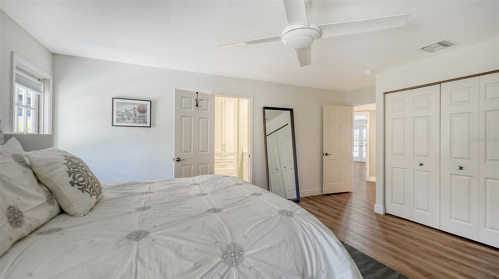 BENEVA OAKS - Residential