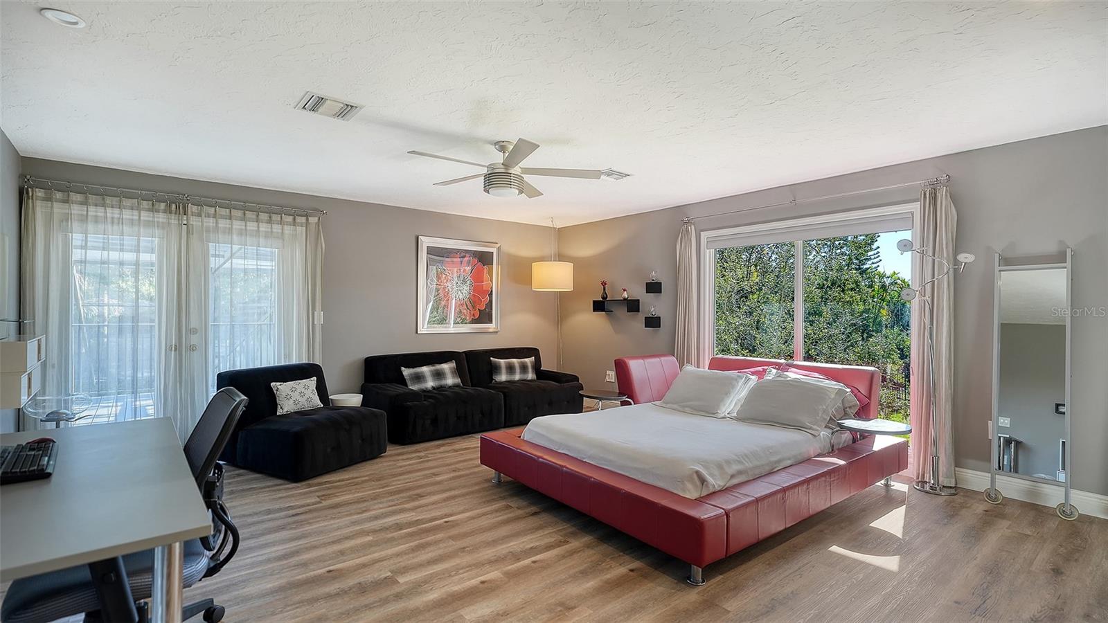 BENEVA OAKS - Residential