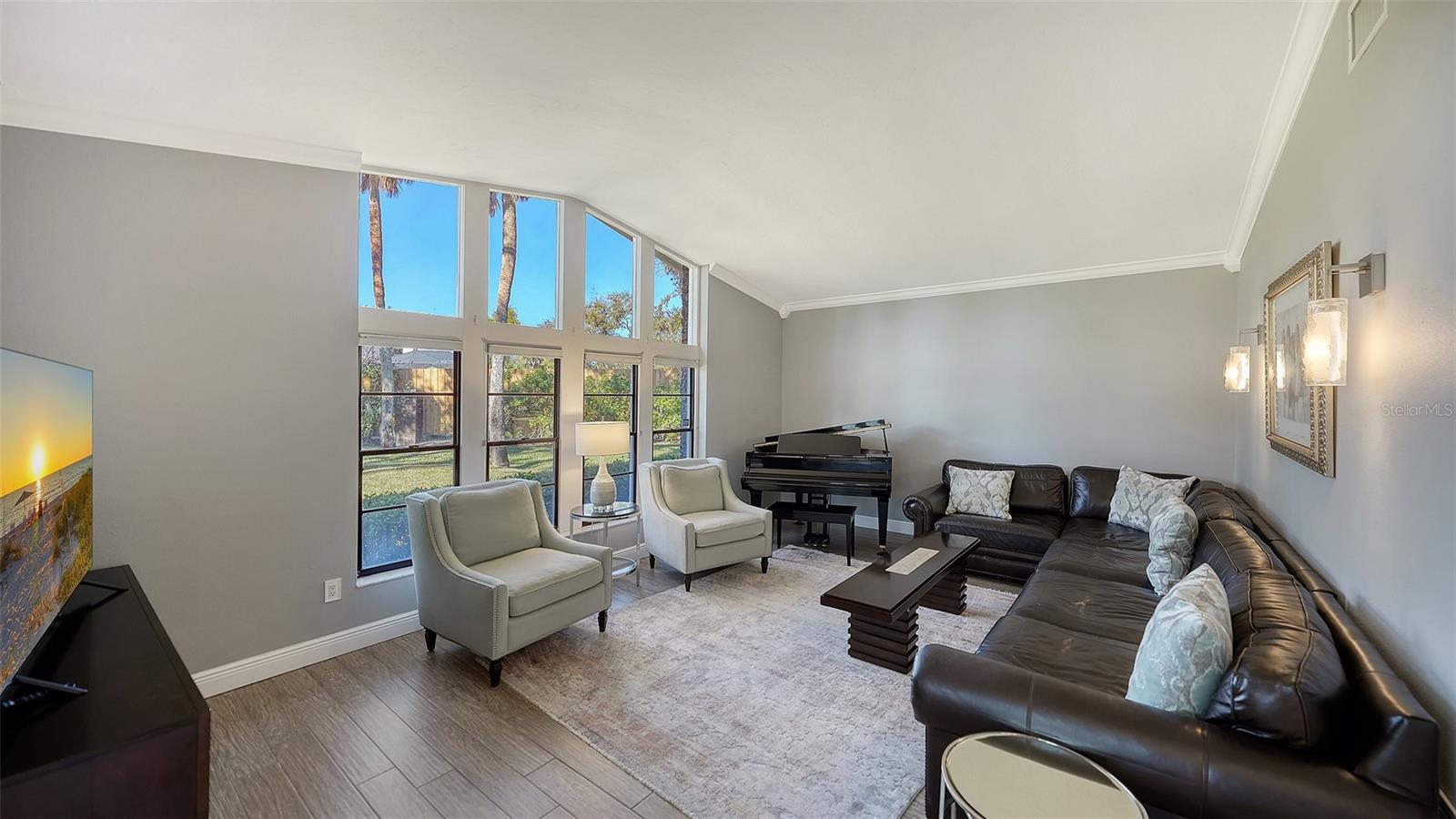 BENEVA OAKS - Residential