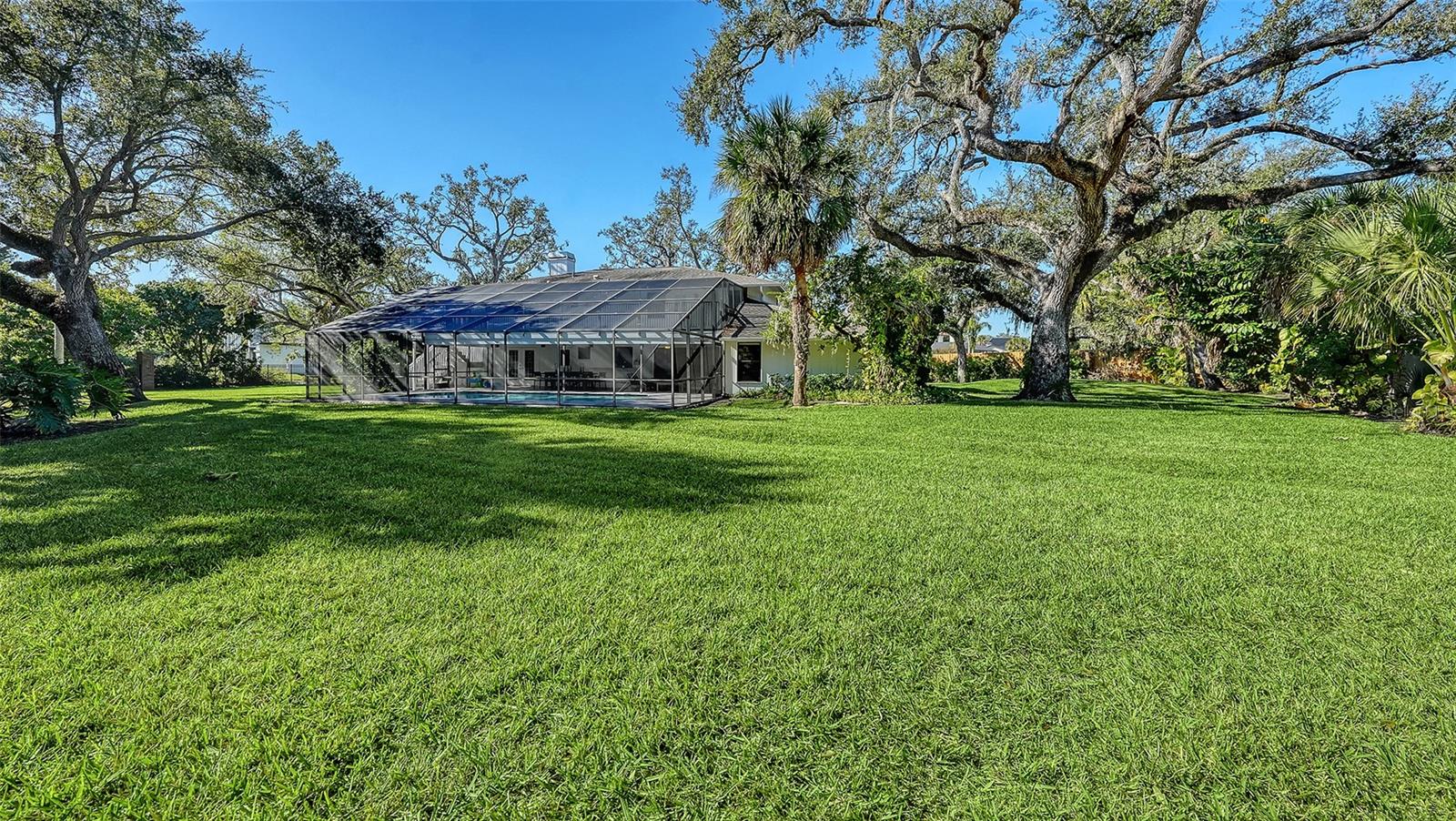 BENEVA OAKS - Residential