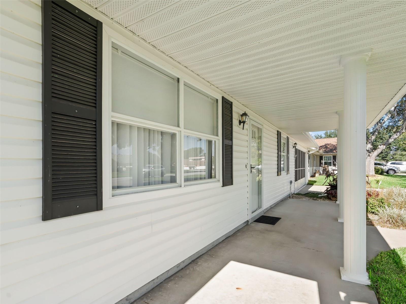 1003 DUNDEE CIRCLE CIRCLE