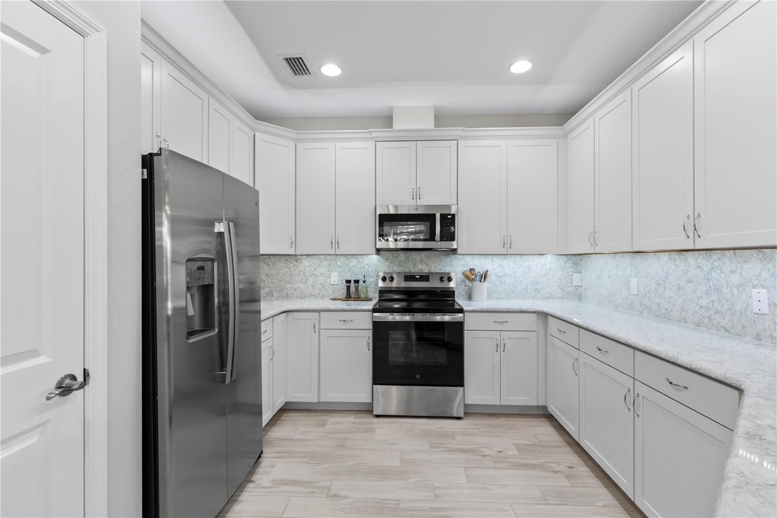 586 LOST SHAKER WAY