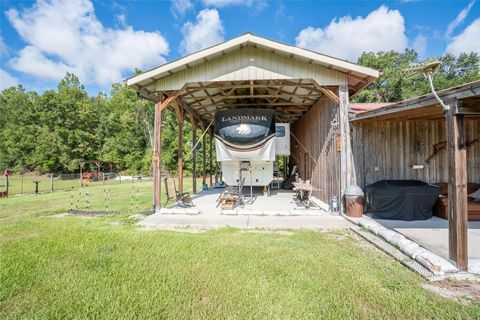Tiny photo for 42415 Big Oak Road, Altoona, FL 32702 (MLS # V4946133)