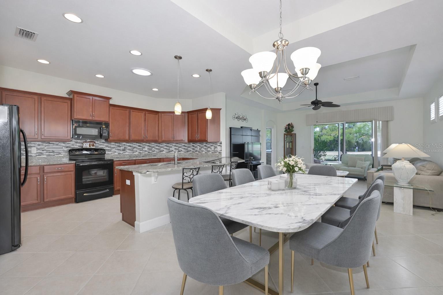 SUN CITY CENTER - RICHMOND VILLAGE - Residential