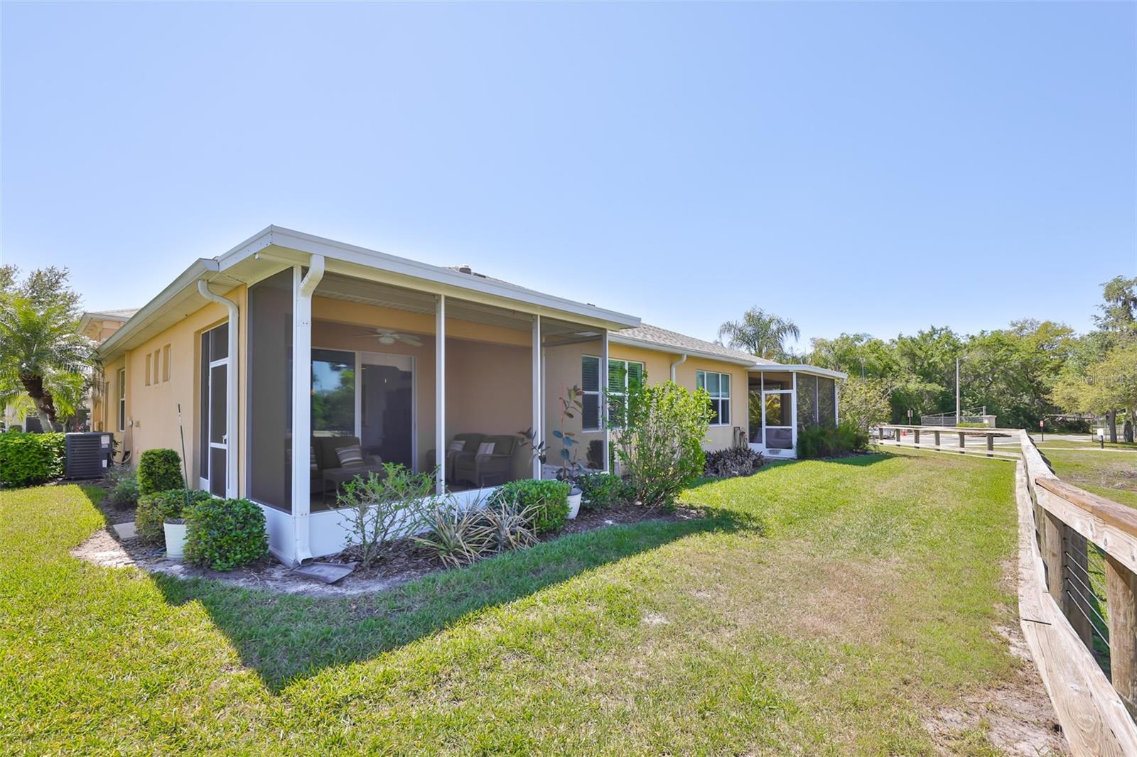 SUN CITY CENTER - RICHMOND VILLAGE - Residential