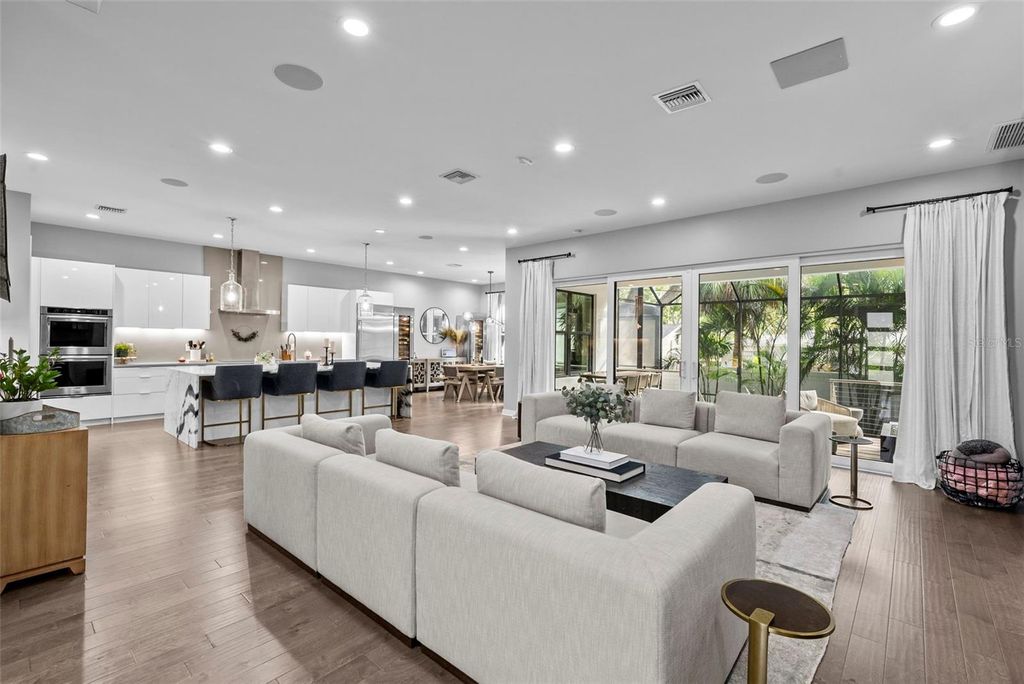 Photo of 3624 S Gardenia Avenue, Tampa, FL 33629 (MLS # TB8442825)