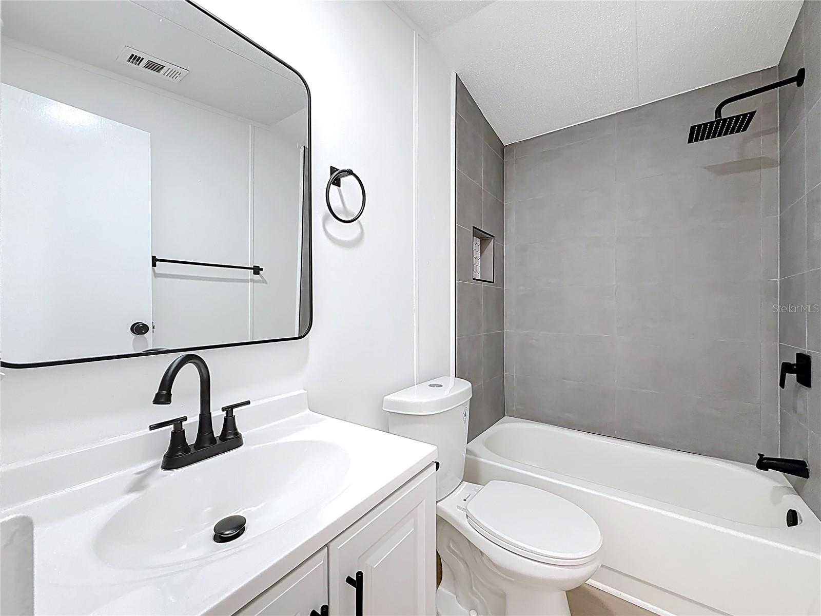 COSTINE MEADOWS - Residential