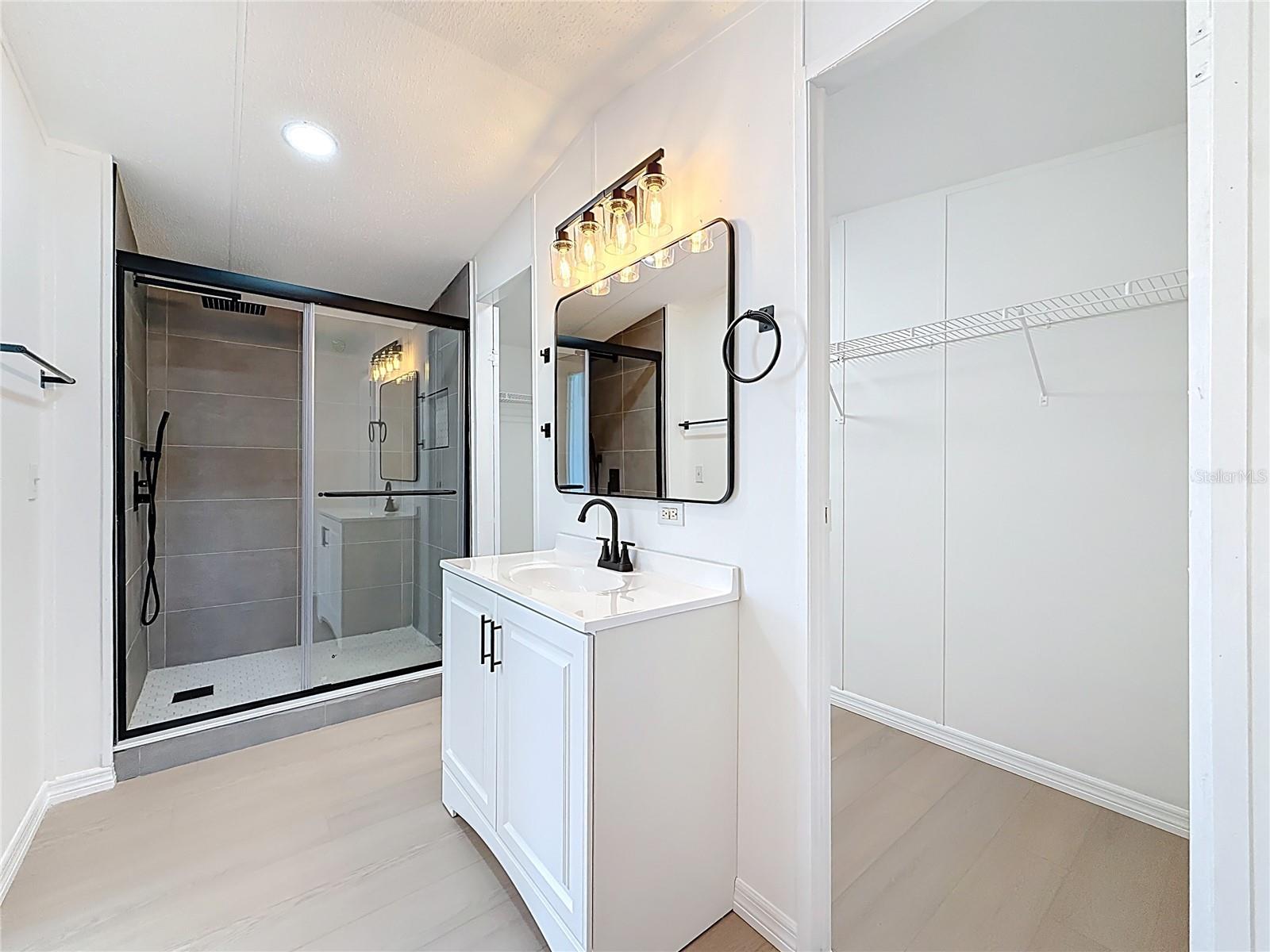 COSTINE MEADOWS - Residential