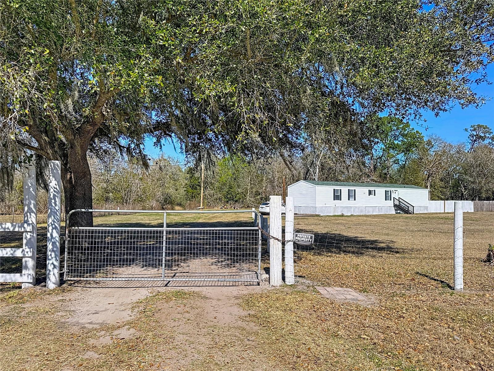 COSTINE MEADOWS - Residential