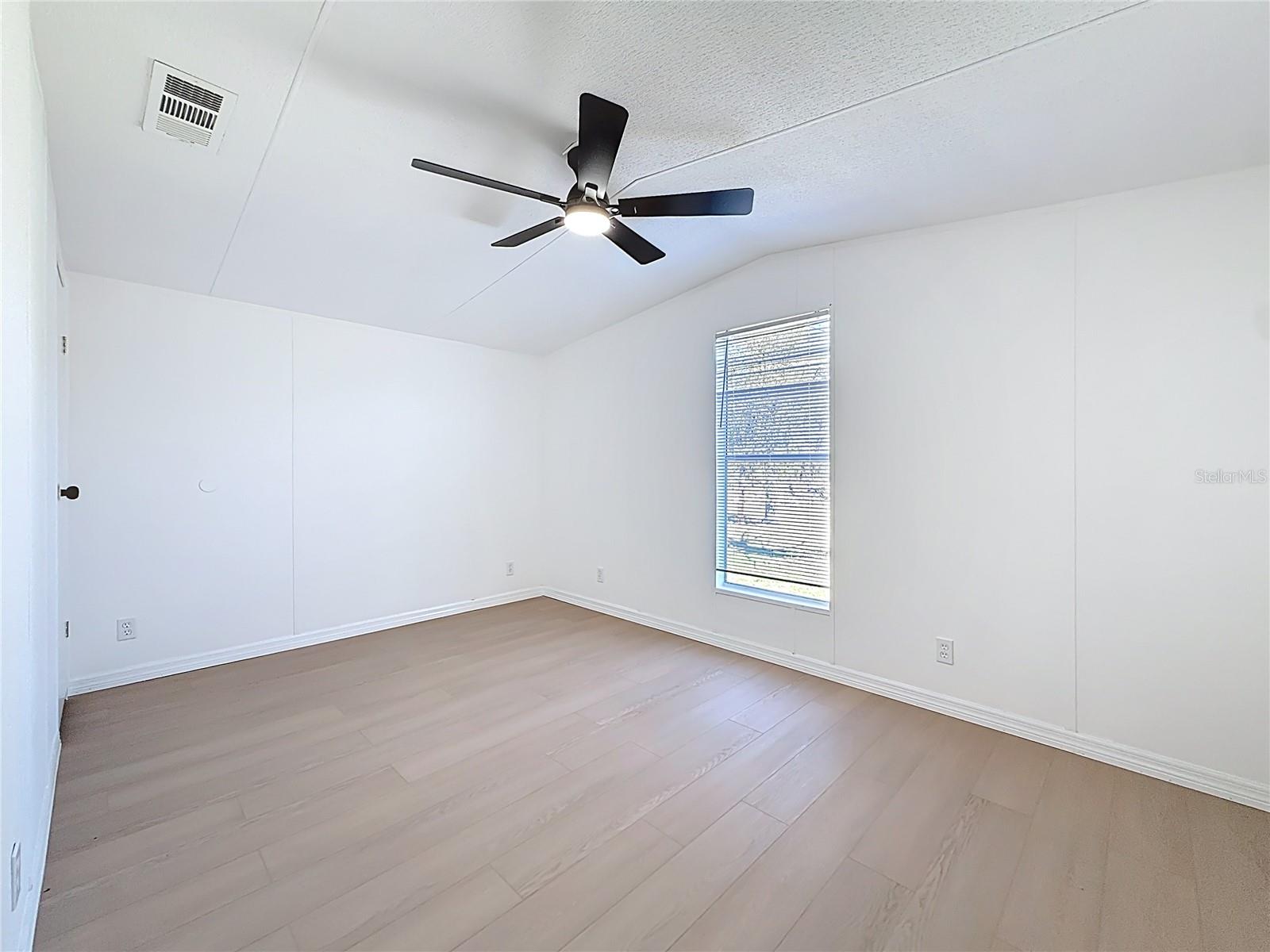 COSTINE MEADOWS - Residential