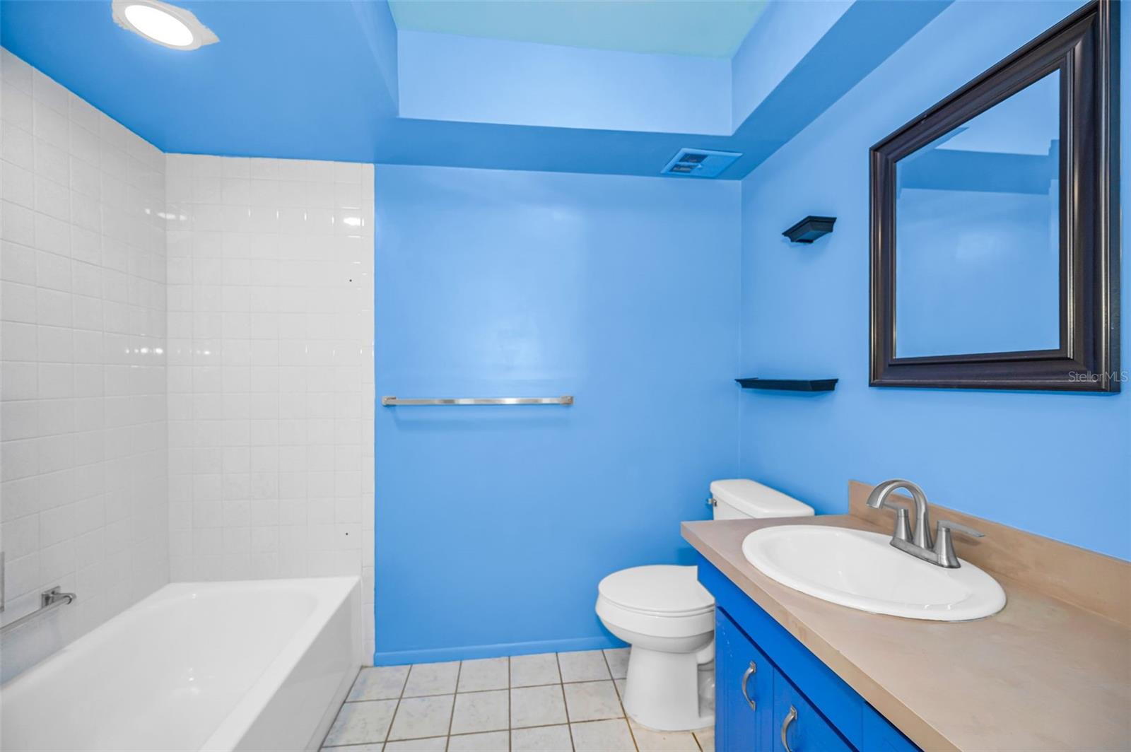 HIGHLAND LAKES CONDO - Residential