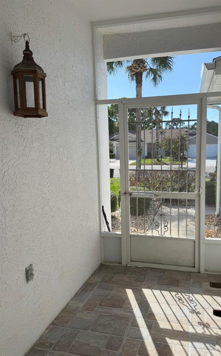 2011 W DEL WEBB BOULEVARD