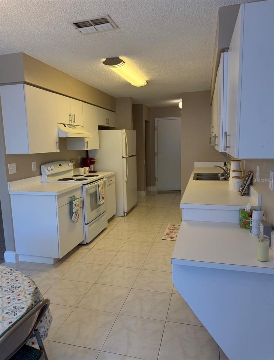 SUN CITY CENTER UNIT 154 - Residential