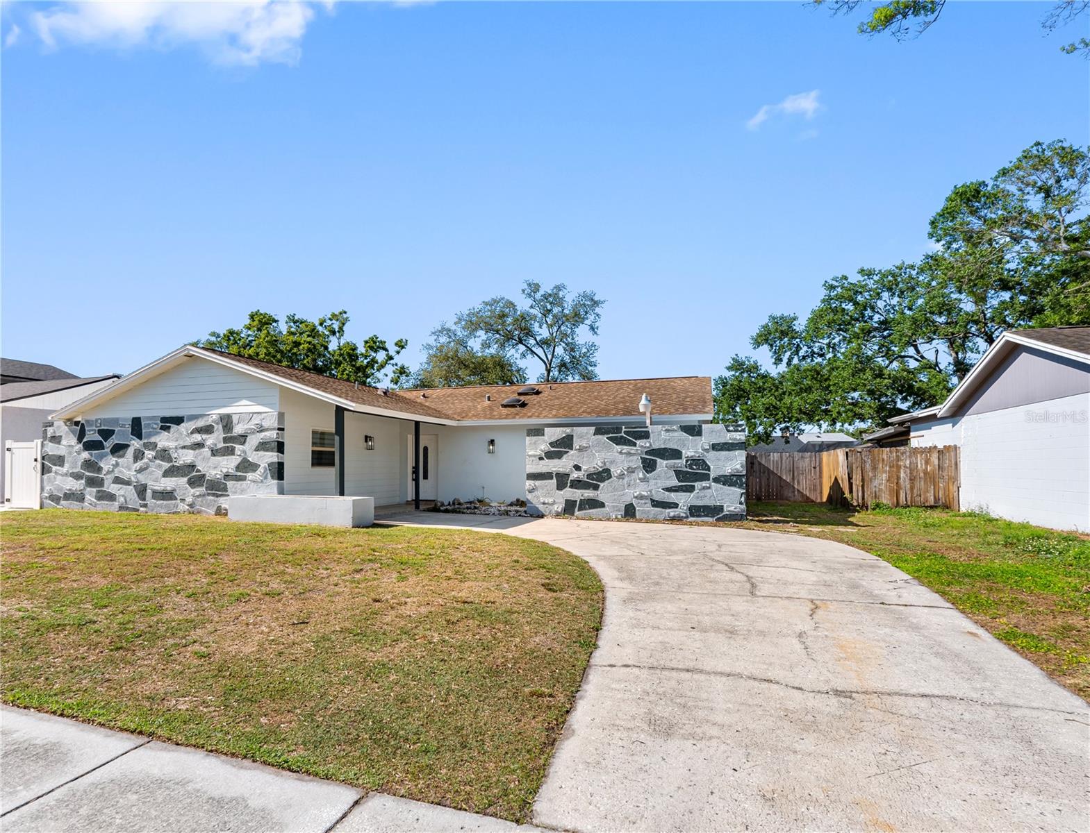 Welcome to your Florida Oasis! NO HOA, NO FLOOD INSURANCE required. This beautifully maintained 3-bedroom, 2-bath home is nestled in the highly desired 12 Oaks neighborhood in Tampa FL. Enjoy bright, open living spaces a modern kitchen with plenty of storage, and a split bedroom layout for privacy . Step outside to your private pool perfect for relaxing or entertaining a year around. Conveniently located near top-rated schools, shopping, dining and major highways, this home offers both comfort and convenience in one of Tampa's most established communities. There is a private studio attached to the property with a private entrance, 1 bedroom, 1 bath, includes a kitchenette. All of this just minutes from Tampa International Airport, Raymond James Stadium, and Downtown Tampa. All offers welcome! Schedule your tour today!
Twelve Oaks is known for its strong sense of community, with events like food truck nights, bike parades, and neighborhood gatherings that make it truly special. While this home could use a few updates, it’s move-in ready and just waiting for your personal touch to make it your own. Don’t miss your chance to own a home with this much space, charm, and opportunity in one of Tampa’s most welcoming neighborhoods!