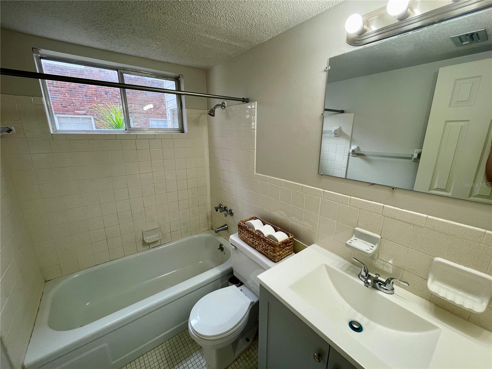 CENTRAL CORTEZ PLAZA - Residential Lease