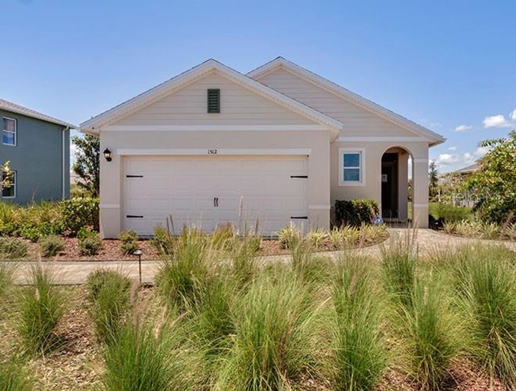 Photo of 1369 June Lake Loop, Lake Hamilton, FL 33851 (MLS # O6354567)