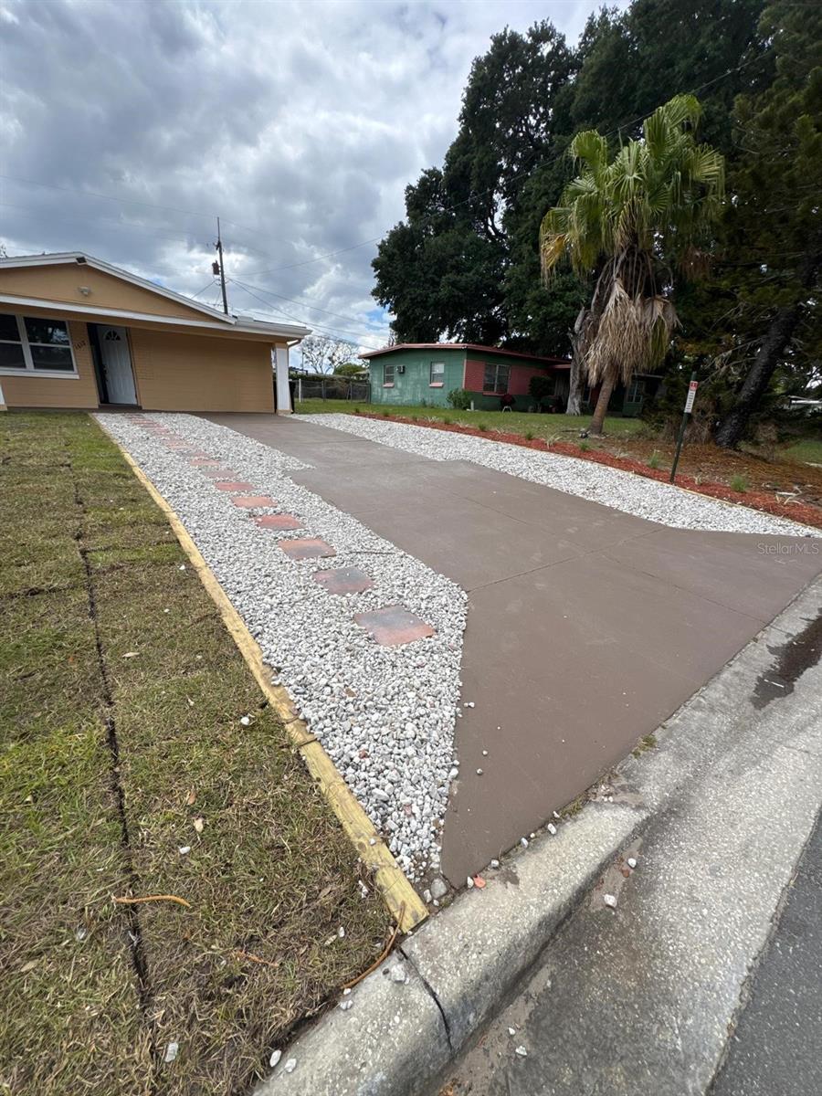 RIO GRANDE TERRACE SECOND ADD W/123 LOT33 BLK A - Residential