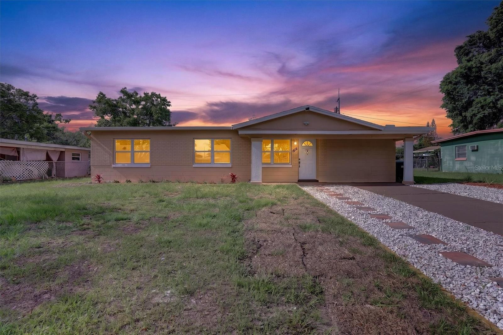 Casas a venda 1 - Jen Dantas 2053072591 - Jen Dantas