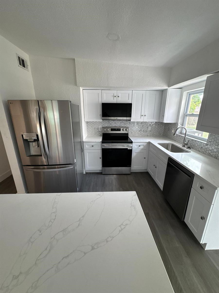 RIO GRANDE TERRACE SECOND ADD W/123 LOT33 BLK A - Residential