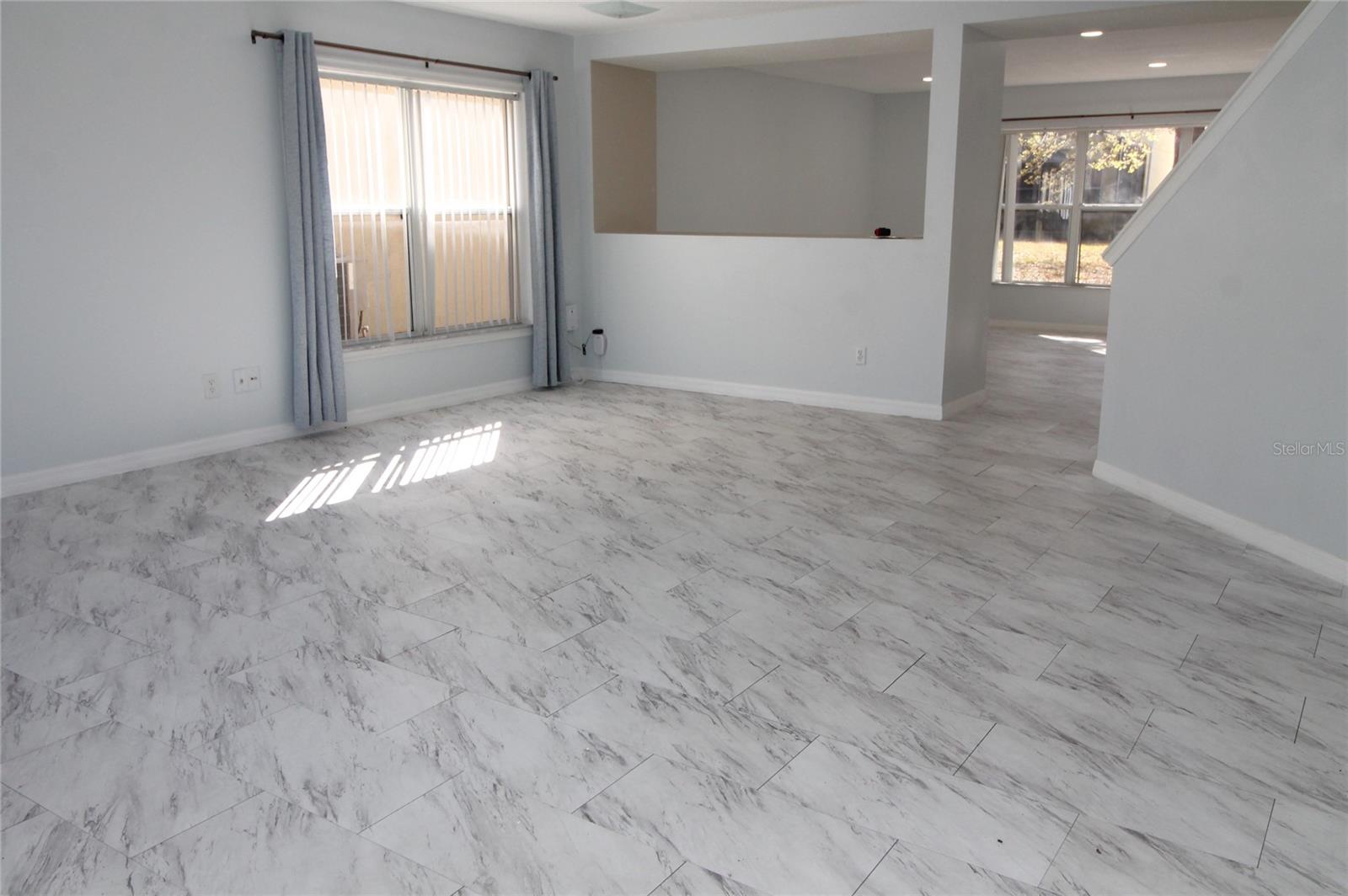 SUNRISE LAKES PH III SUB - Residential