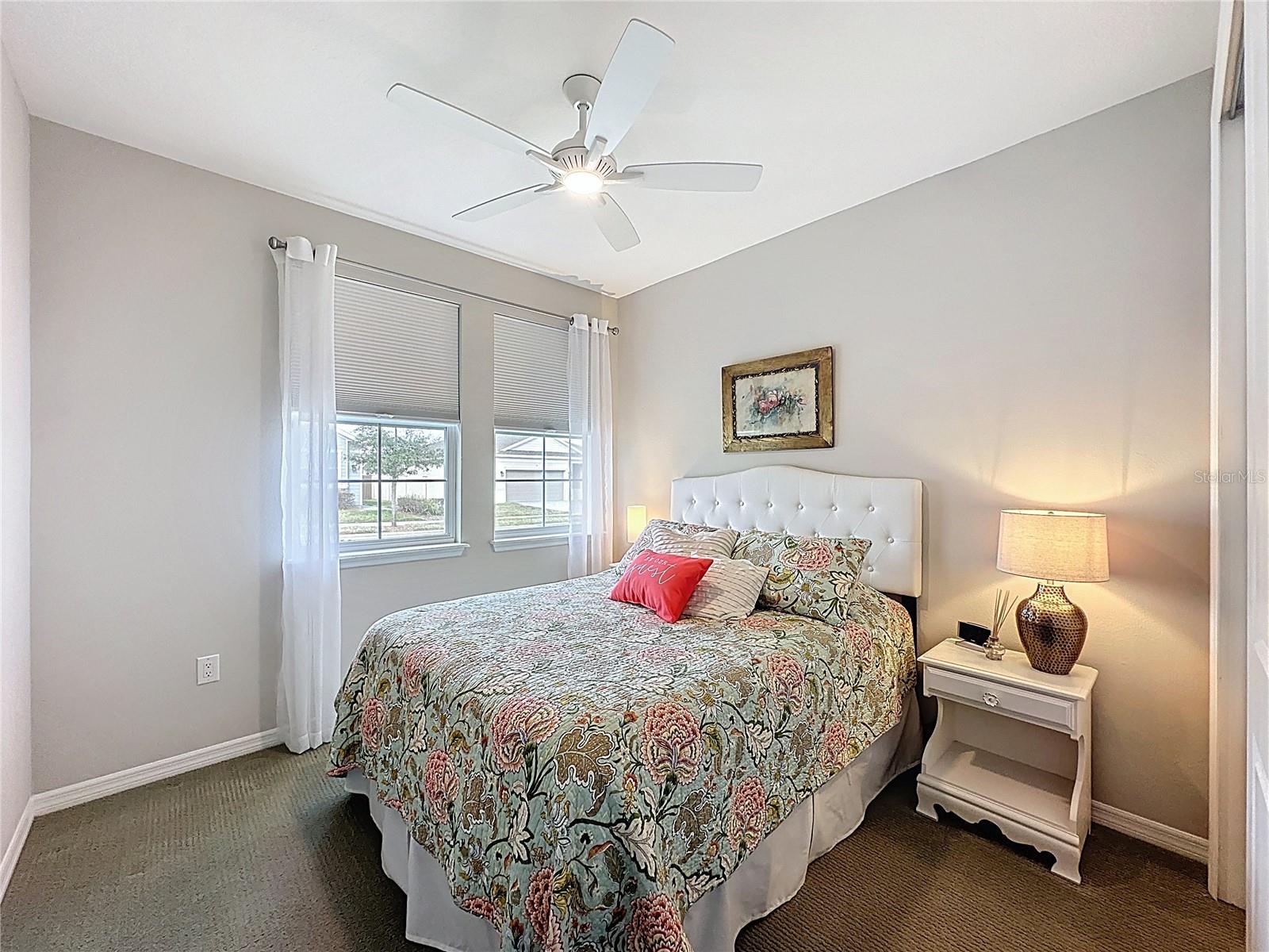 CASCADES/GROVELAND PH 6 - Residential