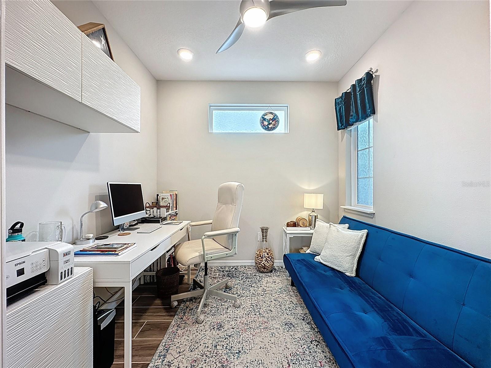 CASCADES/GROVELAND PH 6 - Residential