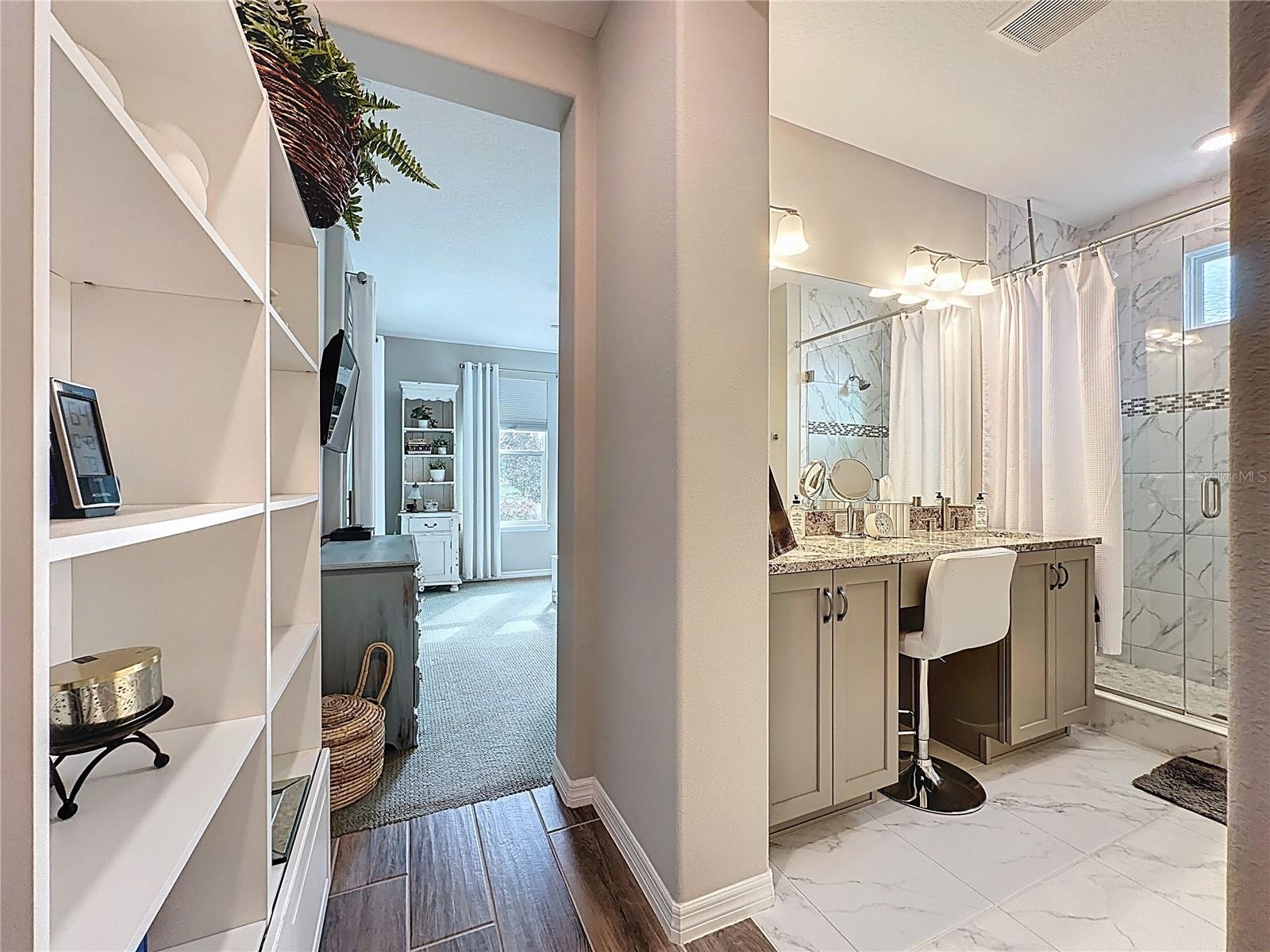 CASCADES/GROVELAND PH 6 - Residential