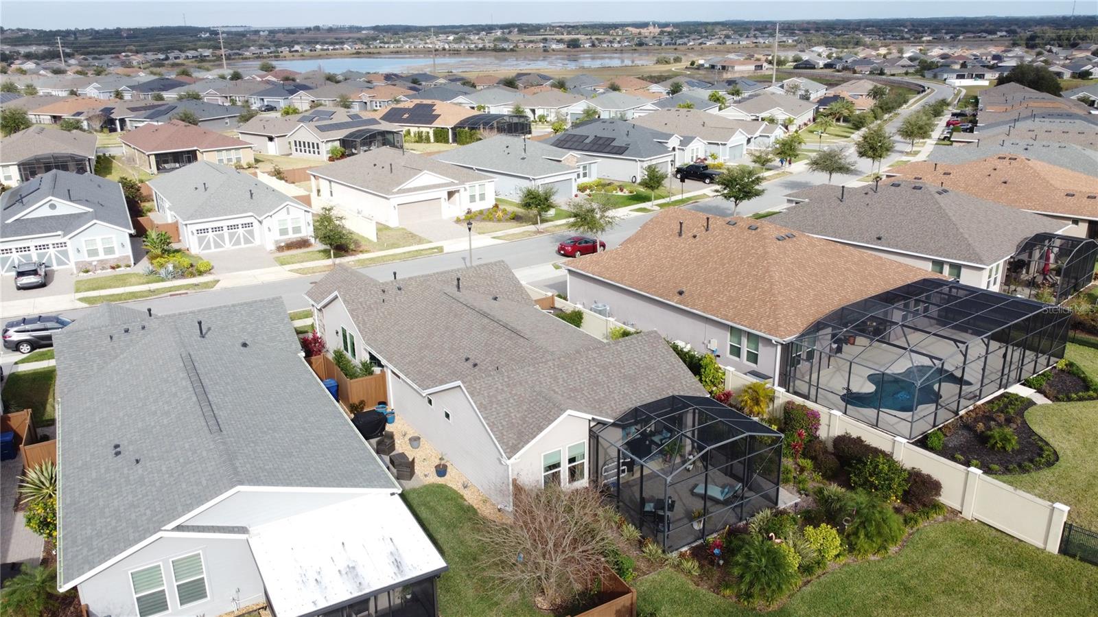 CASCADES/GROVELAND PH 6 - Residential