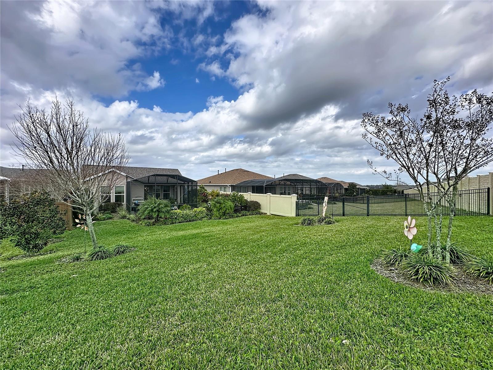 CASCADES/GROVELAND PH 6 - Residential