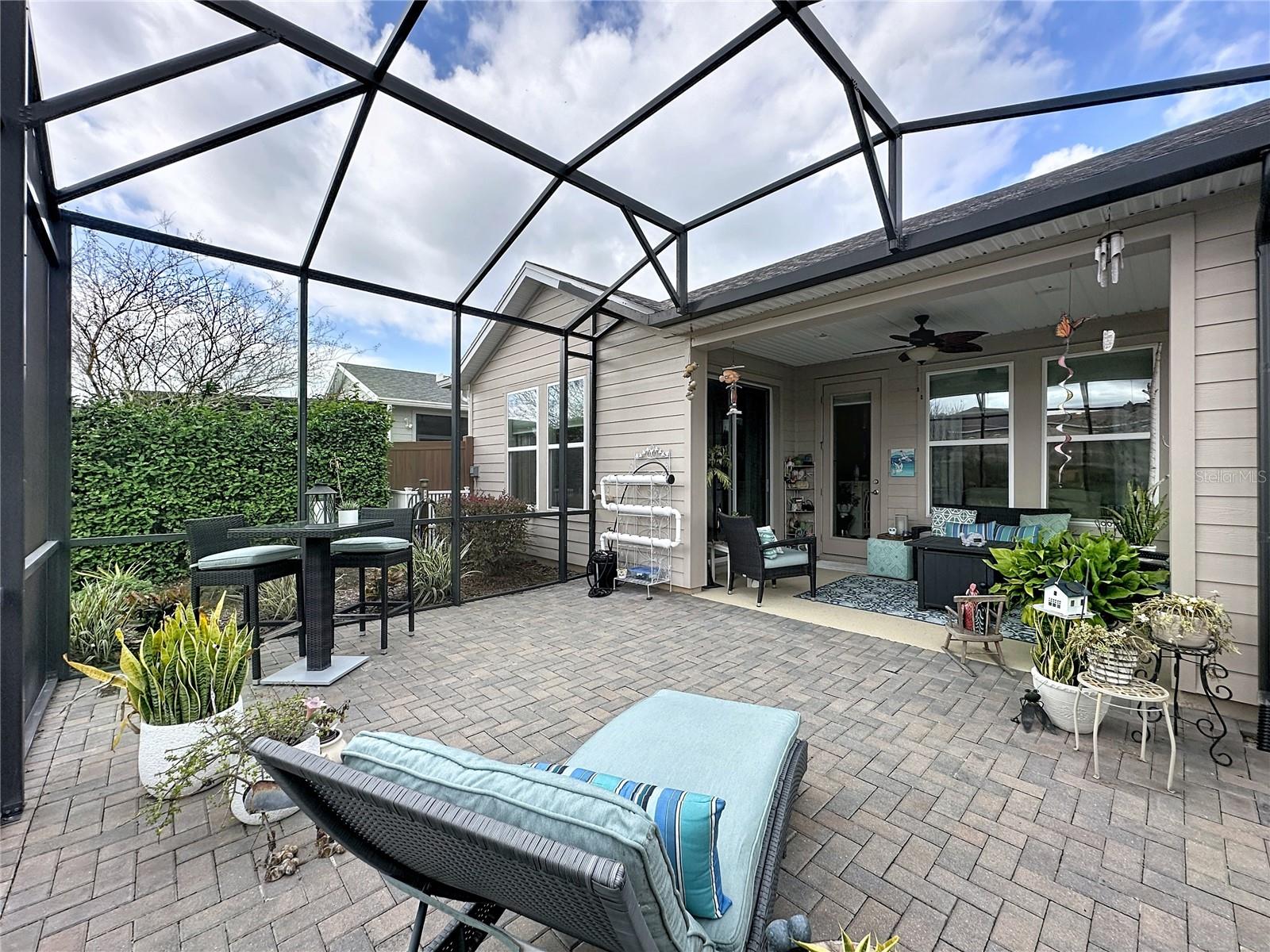 CASCADES/GROVELAND PH 6 - Residential