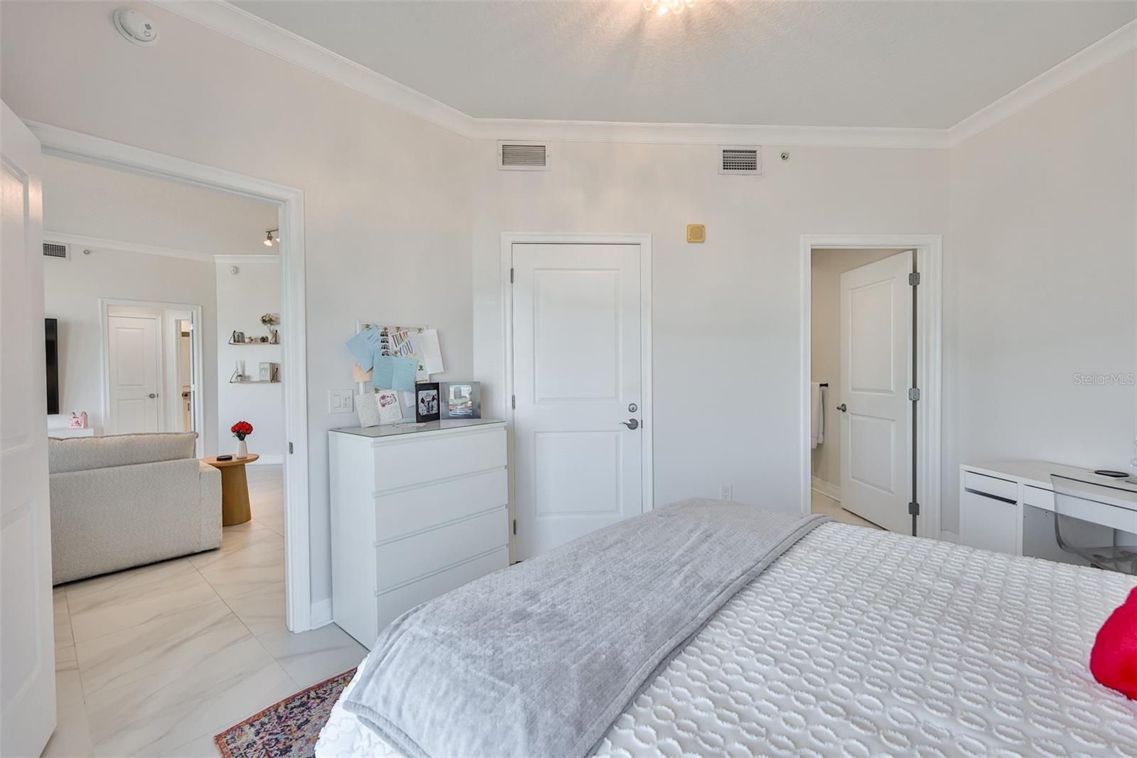 TOWERS OF CHANNELSIDE CONDOMIN - Residential