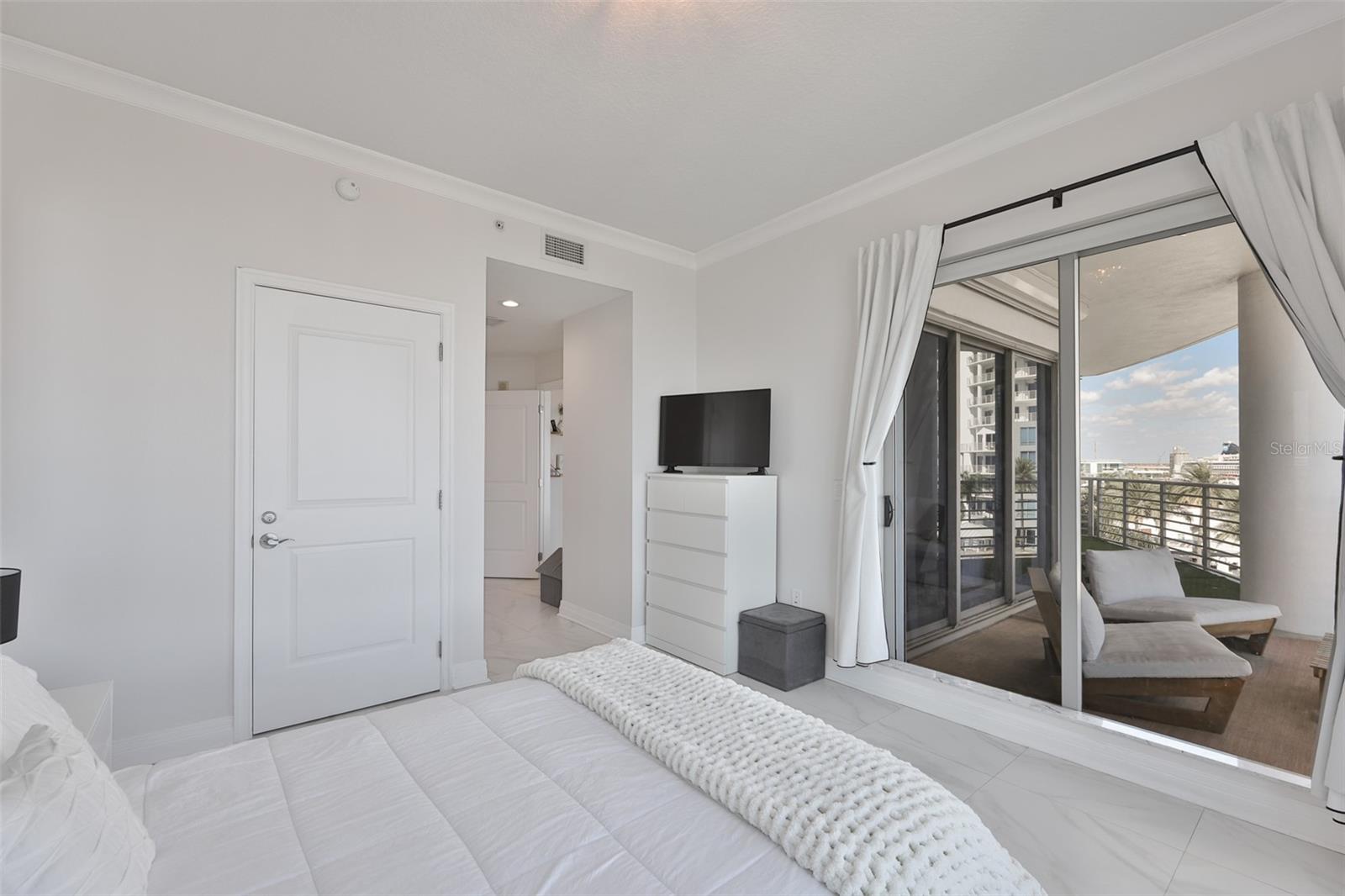 TOWERS OF CHANNELSIDE CONDOMIN - Residential