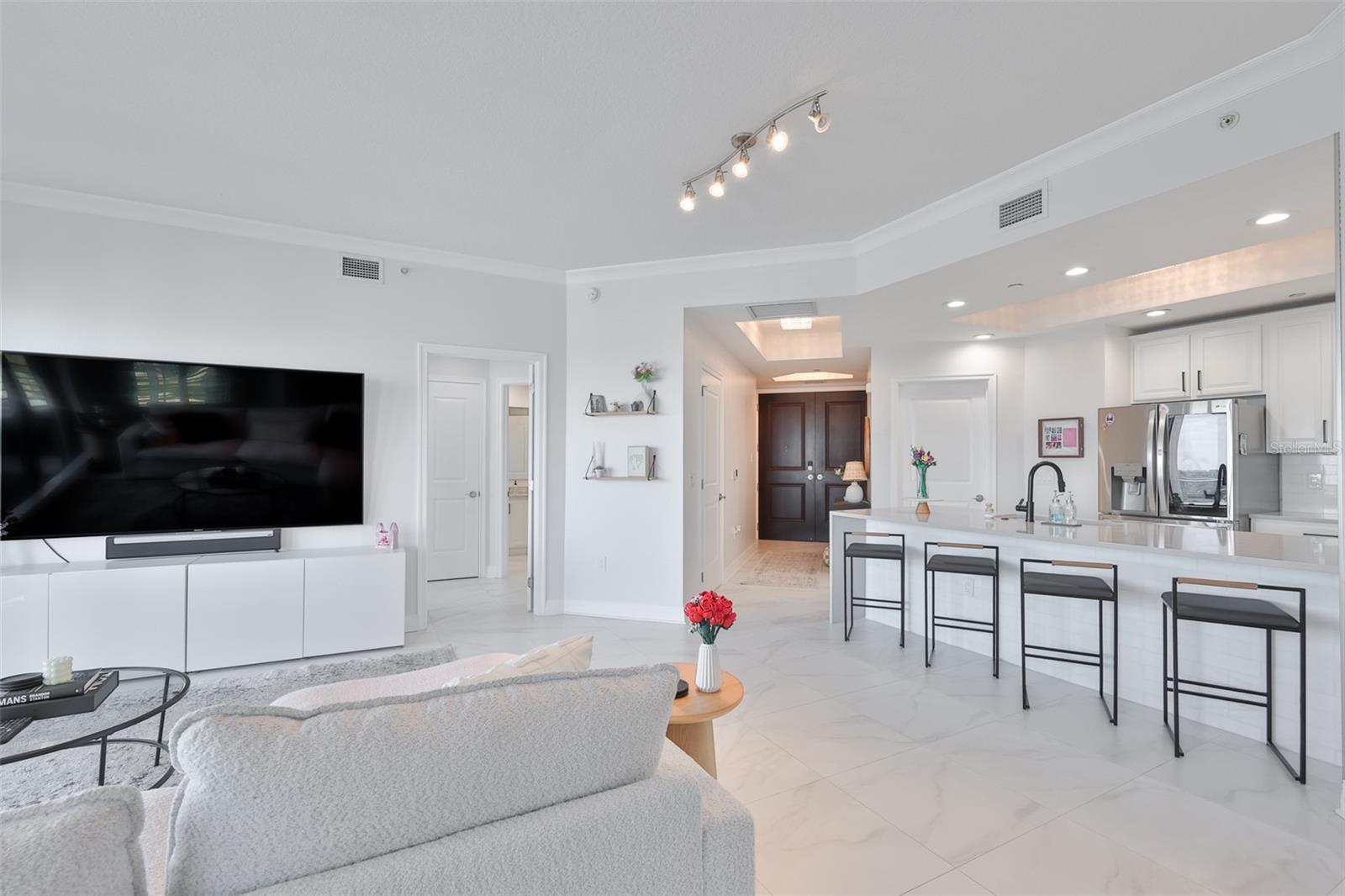 TOWERS OF CHANNELSIDE CONDOMIN - Residential