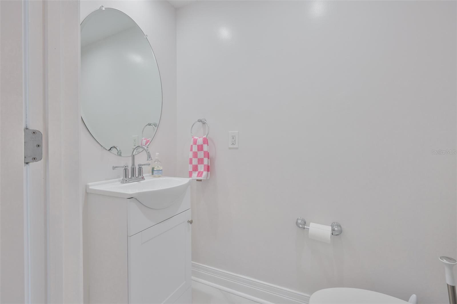 TOWERS OF CHANNELSIDE CONDOMIN - Residential