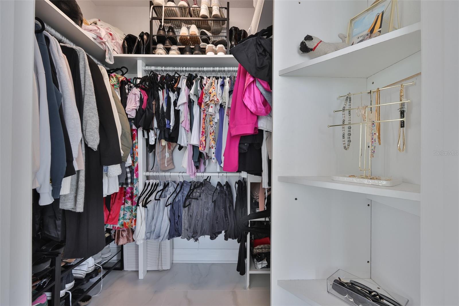 TOWERS OF CHANNELSIDE CONDOMIN - Residential