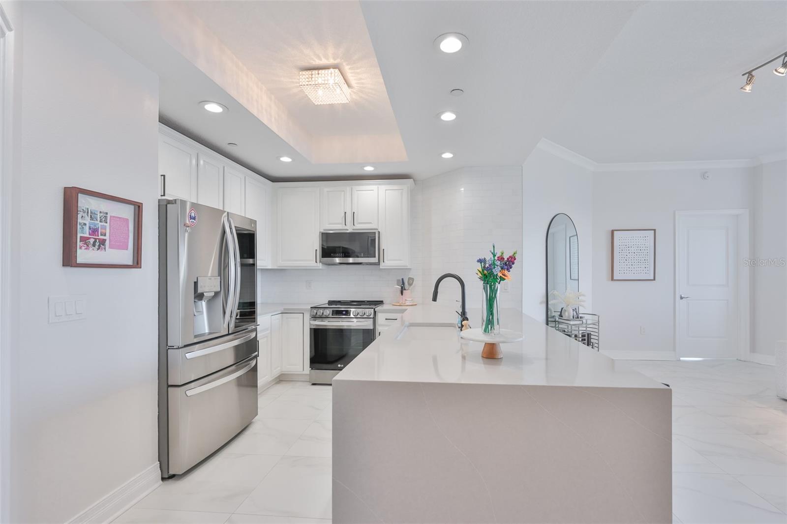 TOWERS OF CHANNELSIDE CONDOMIN - Residential