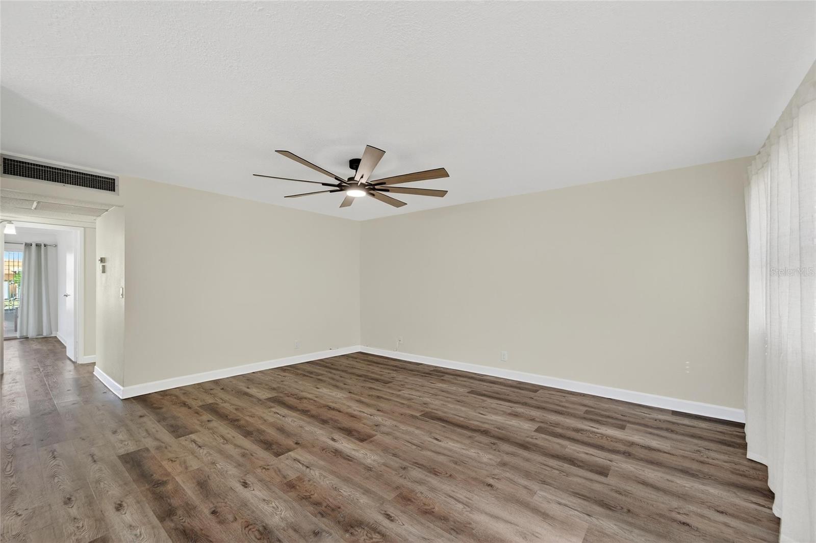 1802 BEDFORD LANE 12