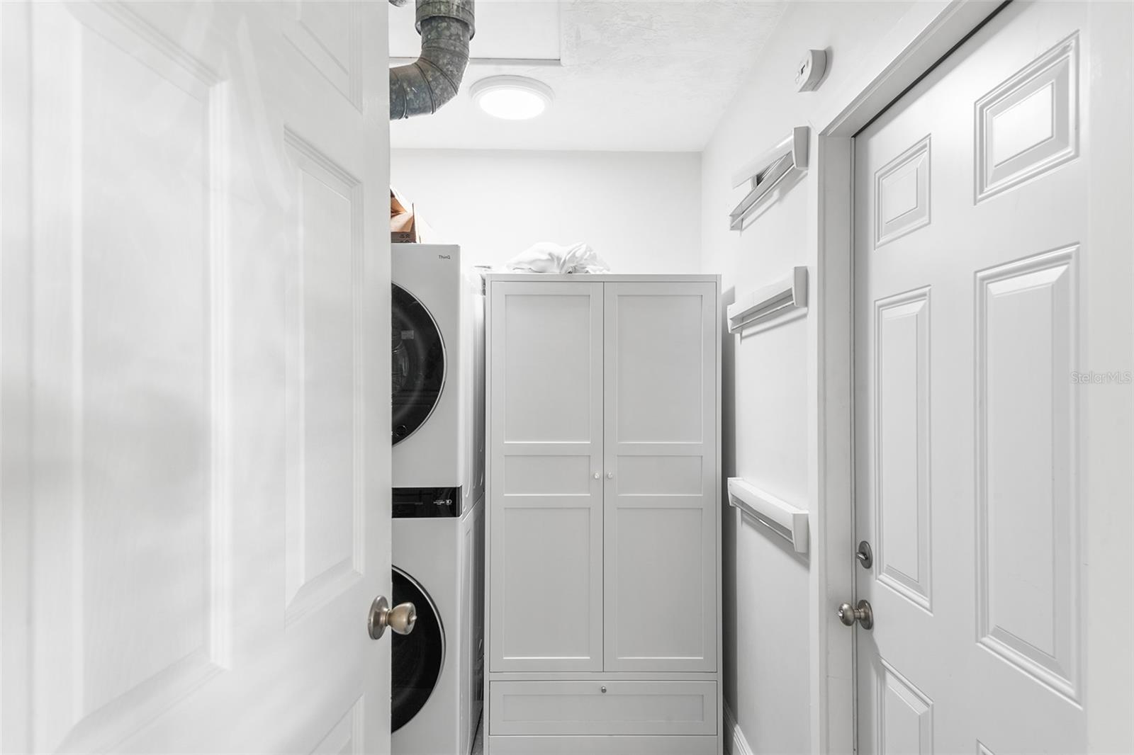 PONDEROSA OF SHORE ACRES - Residential Lease