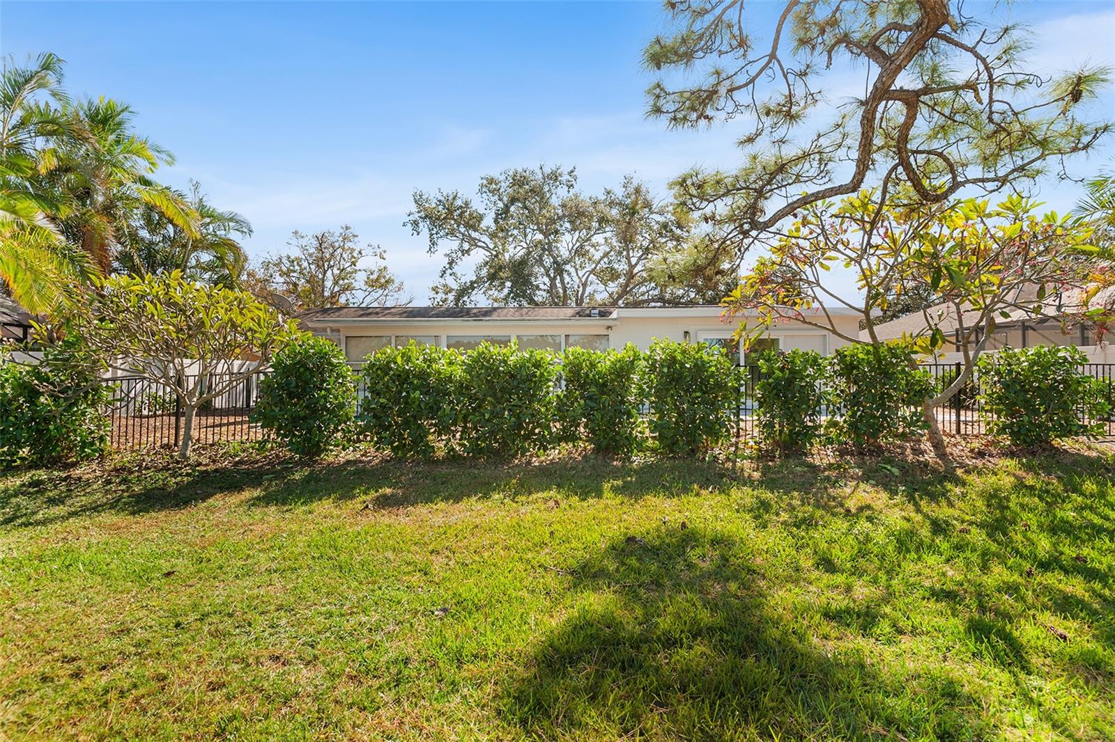 PONDEROSA OF SHORE ACRES - Residential Lease