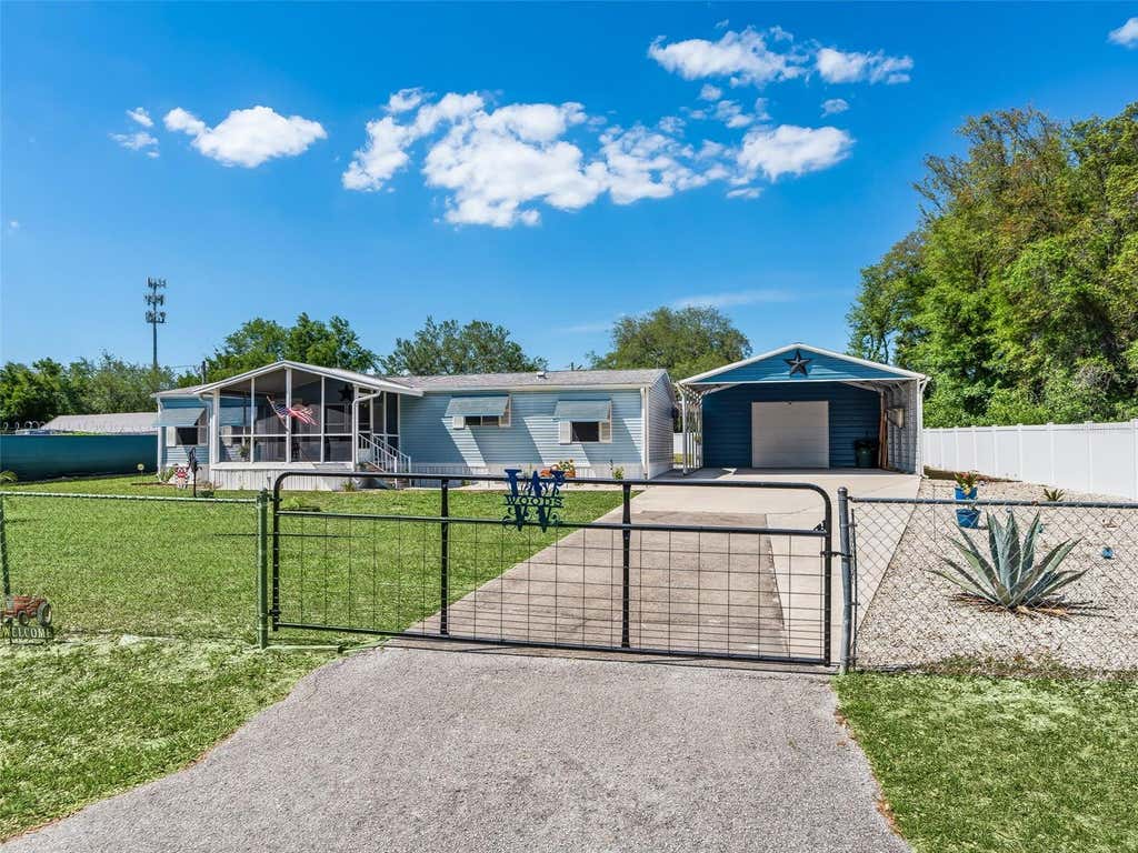 Photo of 9975 SE 166th Street, Summerfield, FL 34491 (MLS # G5116770)