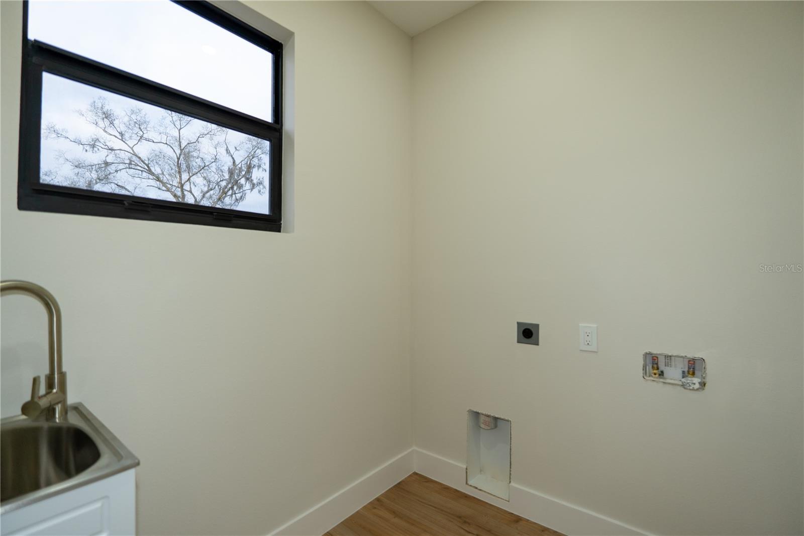 MARTHA ANN TRAILER VILLAGE UN 2 - Residential