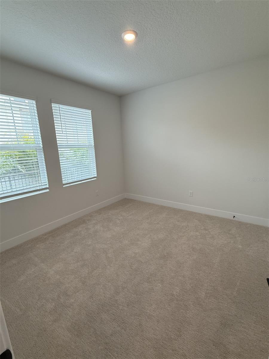 APEX AT SEMINOLE HEIGHTS - Residential Lease