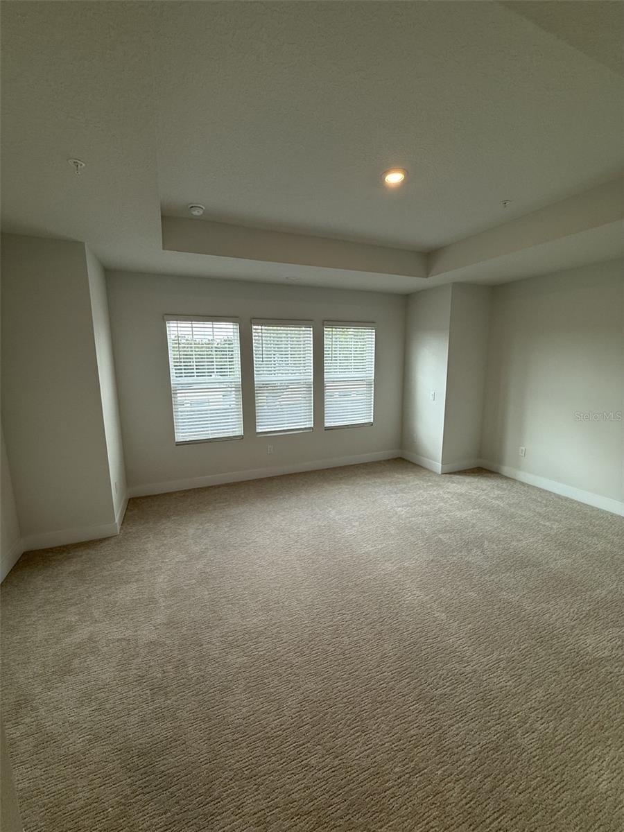 APEX AT SEMINOLE HEIGHTS - Residential Lease