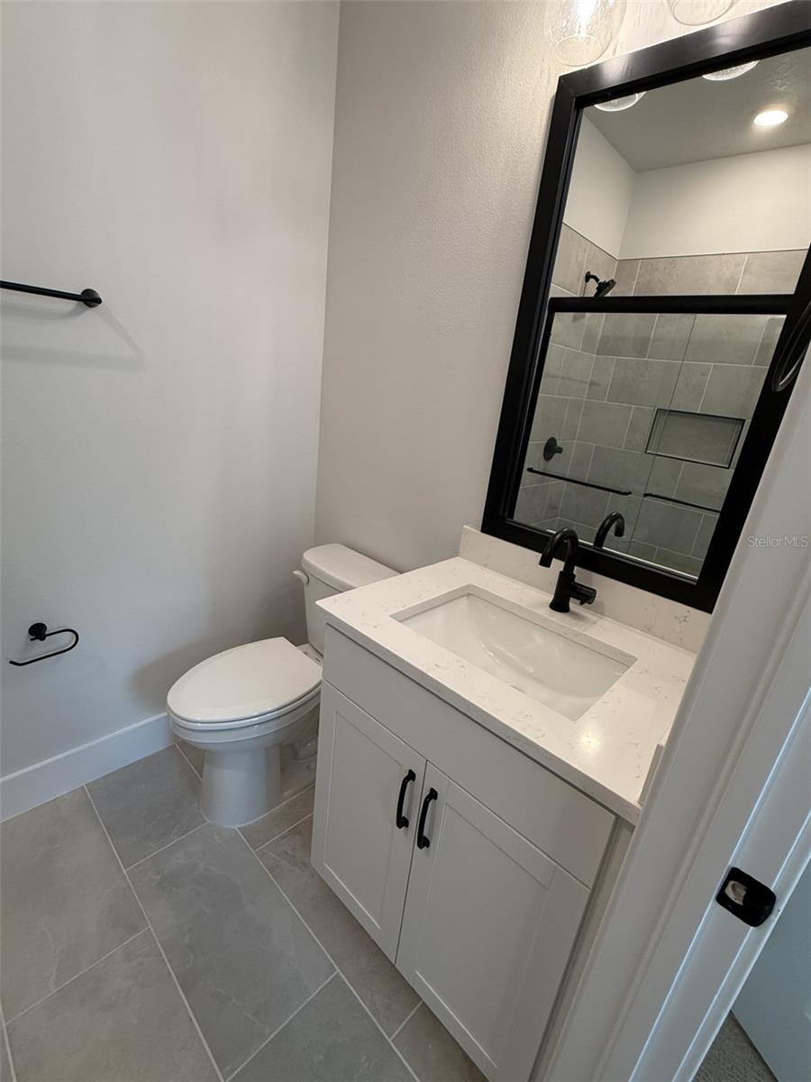 APEX AT SEMINOLE HEIGHTS - Residential Lease