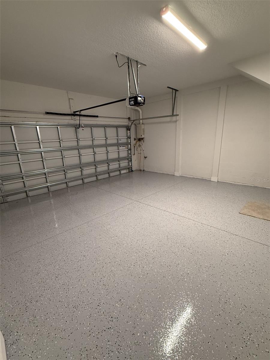 APEX AT SEMINOLE HEIGHTS - Residential Lease