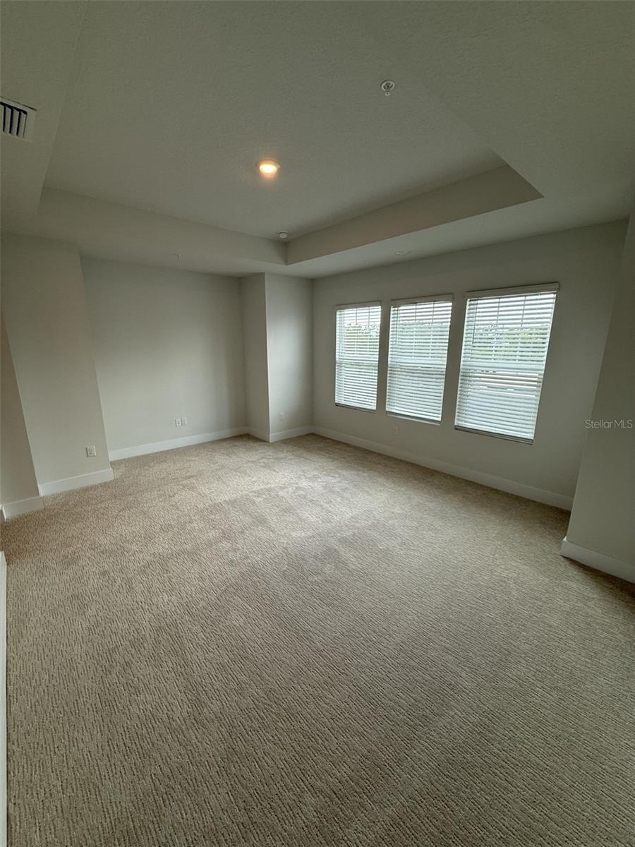 APEX AT SEMINOLE HEIGHTS - Residential Lease