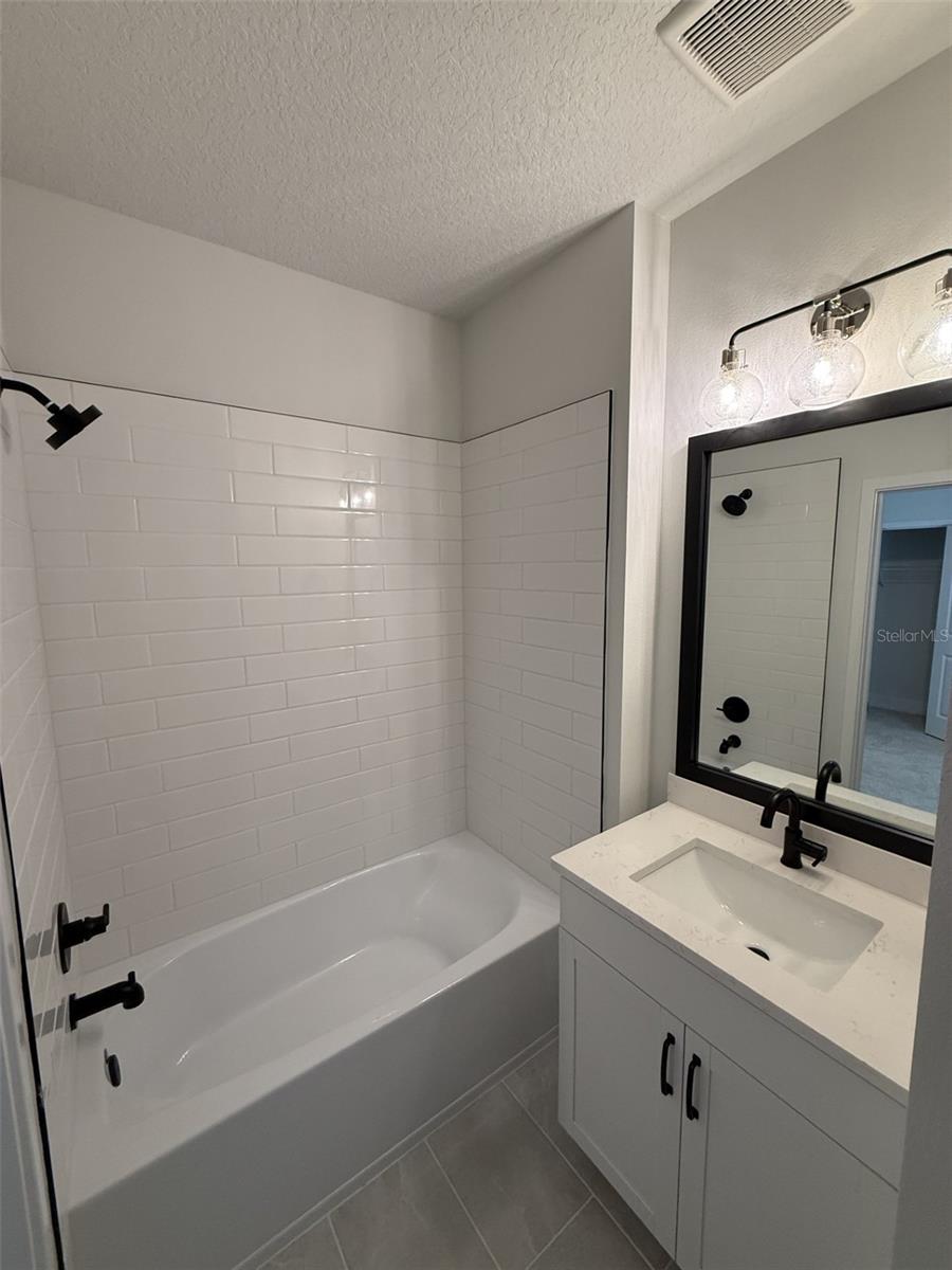 APEX AT SEMINOLE HEIGHTS - Residential Lease