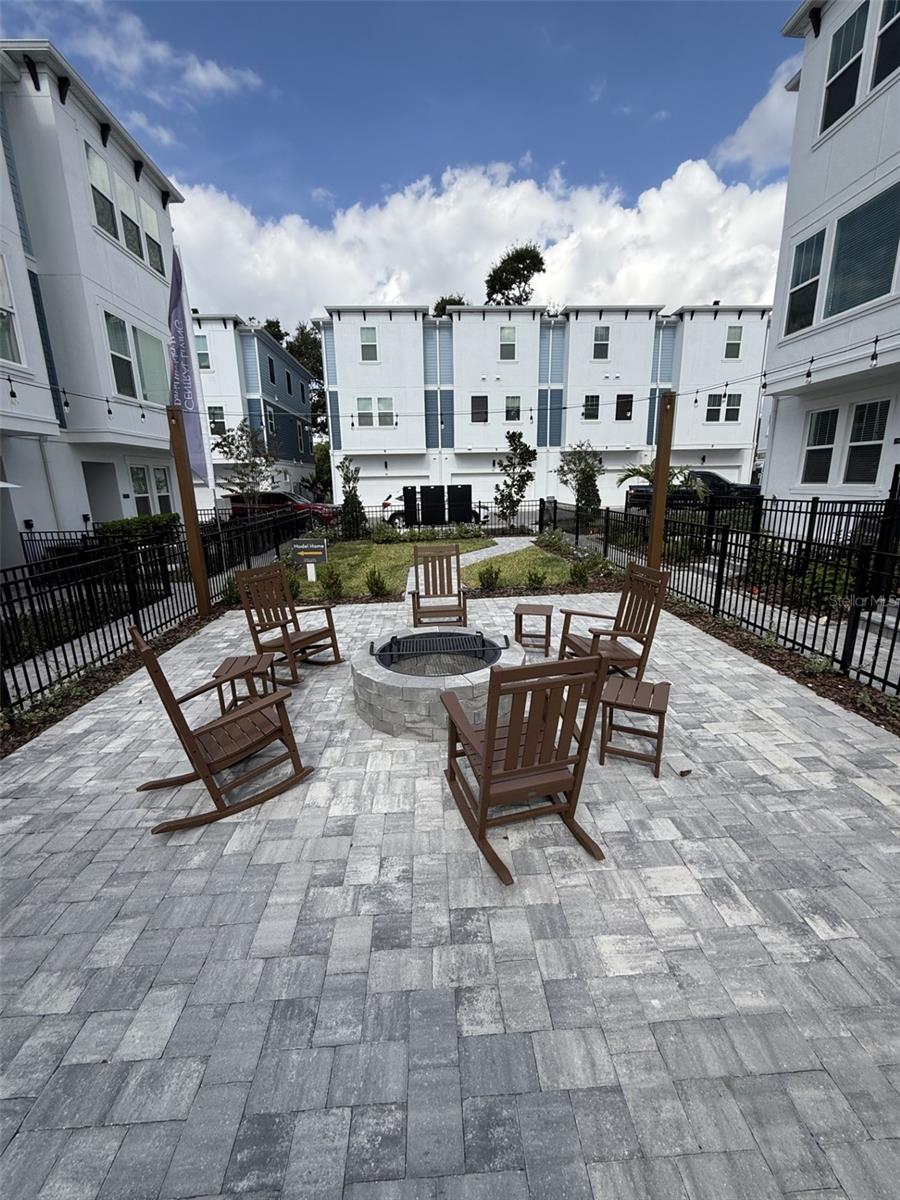 APEX AT SEMINOLE HEIGHTS - Residential Lease