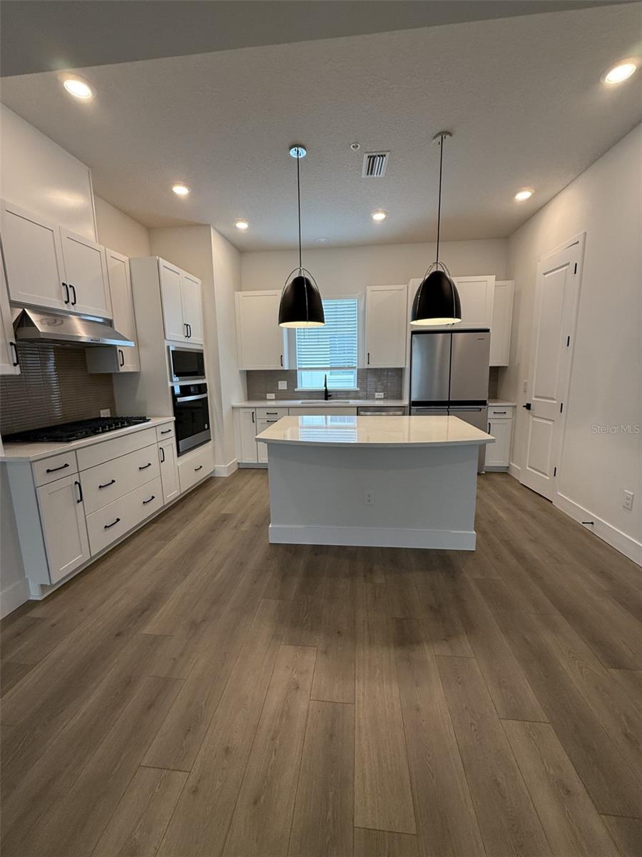 APEX AT SEMINOLE HEIGHTS - Residential Lease
